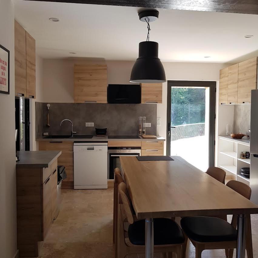 Les Tuileries De Lencieux Apartment Жигондас Екстериор снимка
